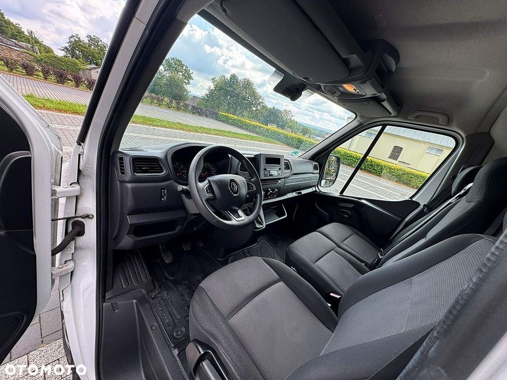 Renault Master - 18