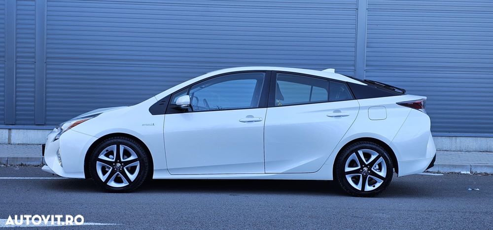 Toyota Prius - 3