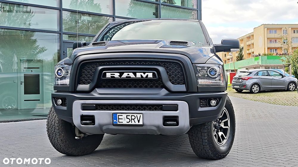 Dodge RAM 1500 5.7 4x4 - 8