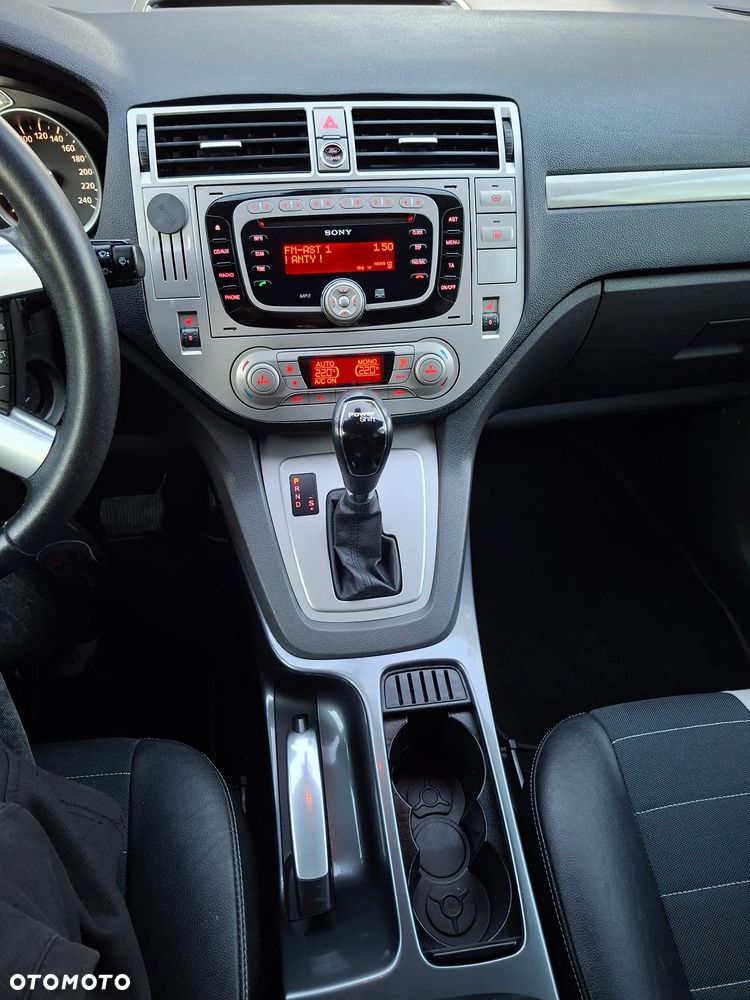 Ford Kuga 2.0 TDCi 4x4 Titanium - 20