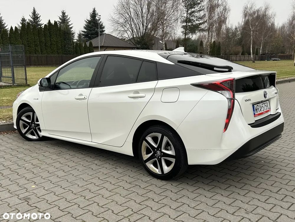 Toyota Prius Hybrid Comfort - 19