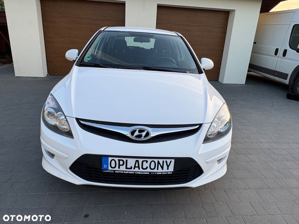 Hyundai i30 blue 1.4 Style - 11