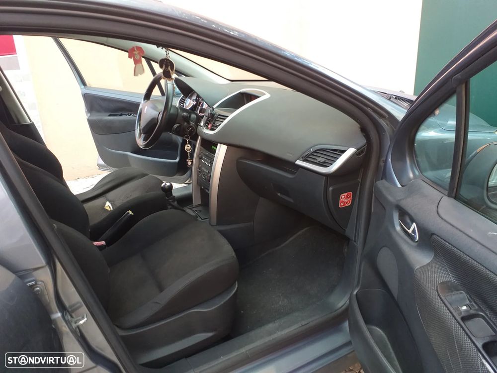 Peugeot 207 1.6 HDi Sport - 5