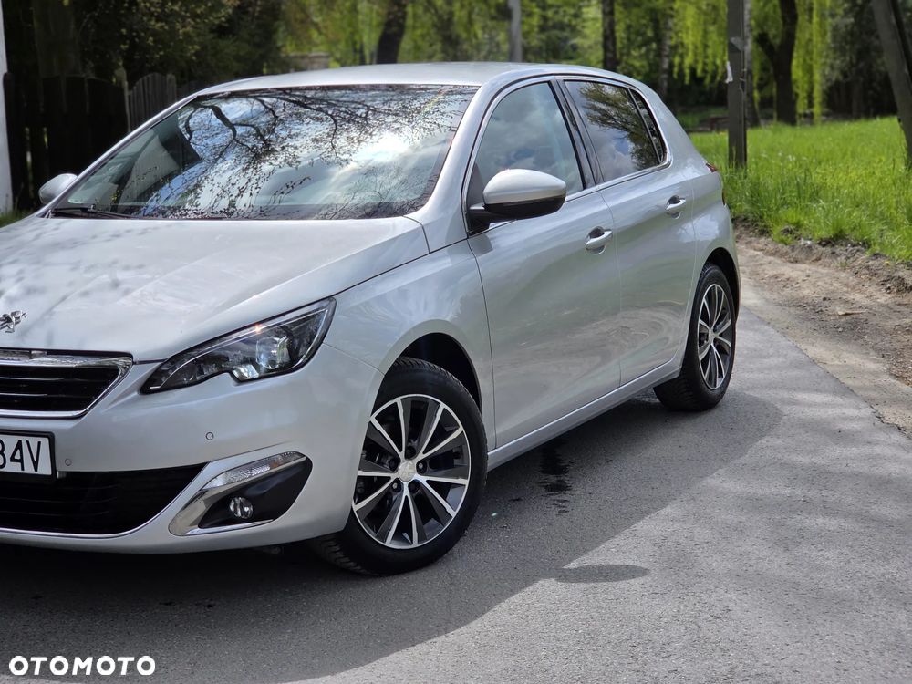 Peugeot 308 1.2 PureTech GPF Allure S&S - 20