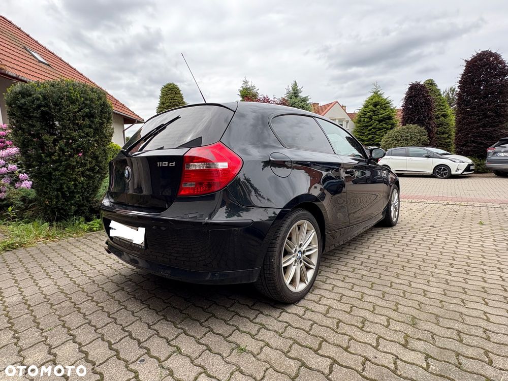 BMW Seria 1 118d DPF - 4