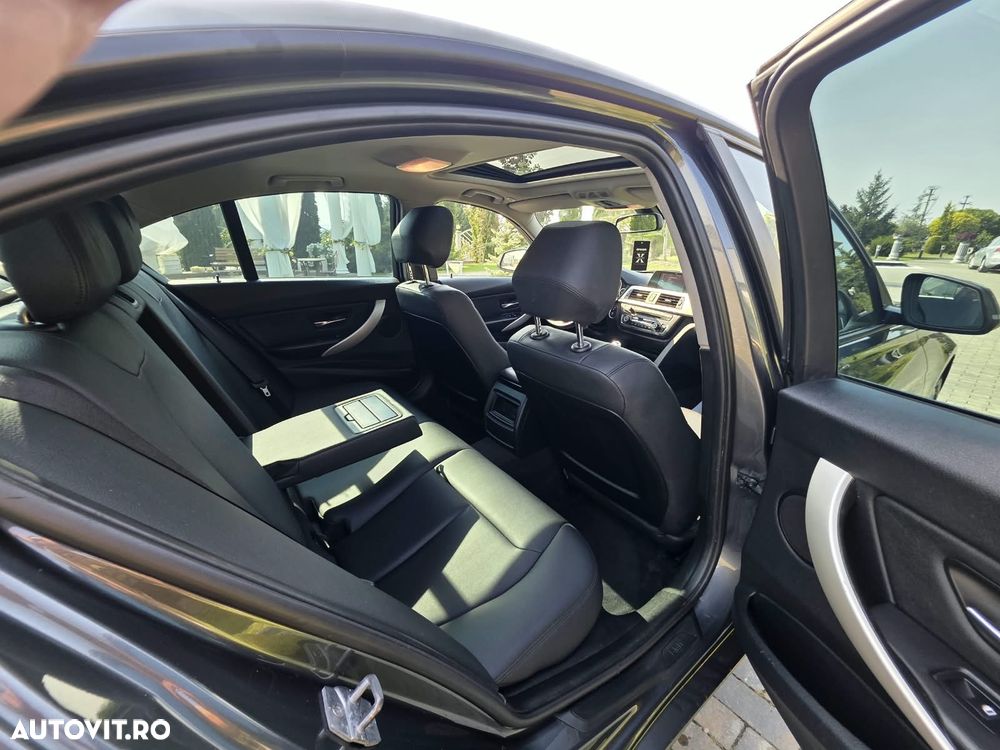 BMW Seria 3 ver-320d-xdrive-at-luxury-line - 13