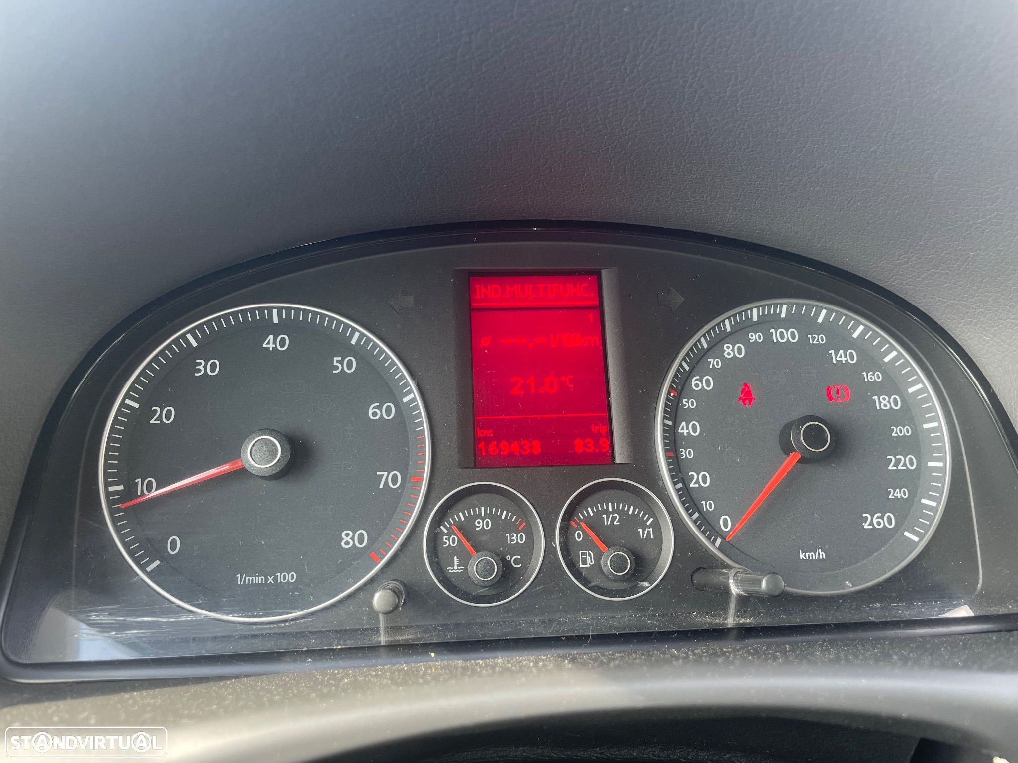 VW Touran - 30