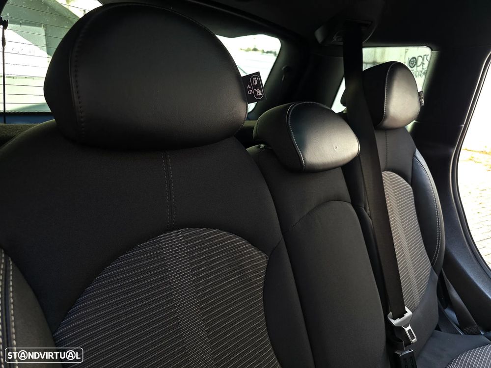 MINI Countryman Cooper D - 56