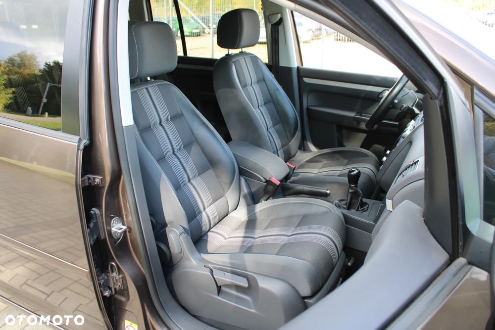 Volkswagen Touran 1.6 TDI DPF MATCH - 27