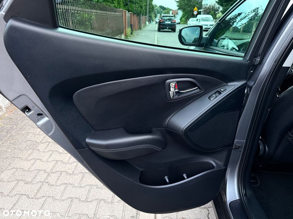 Hyundai ix35 2.0 CRDi 4WD Automatik Premium - 10