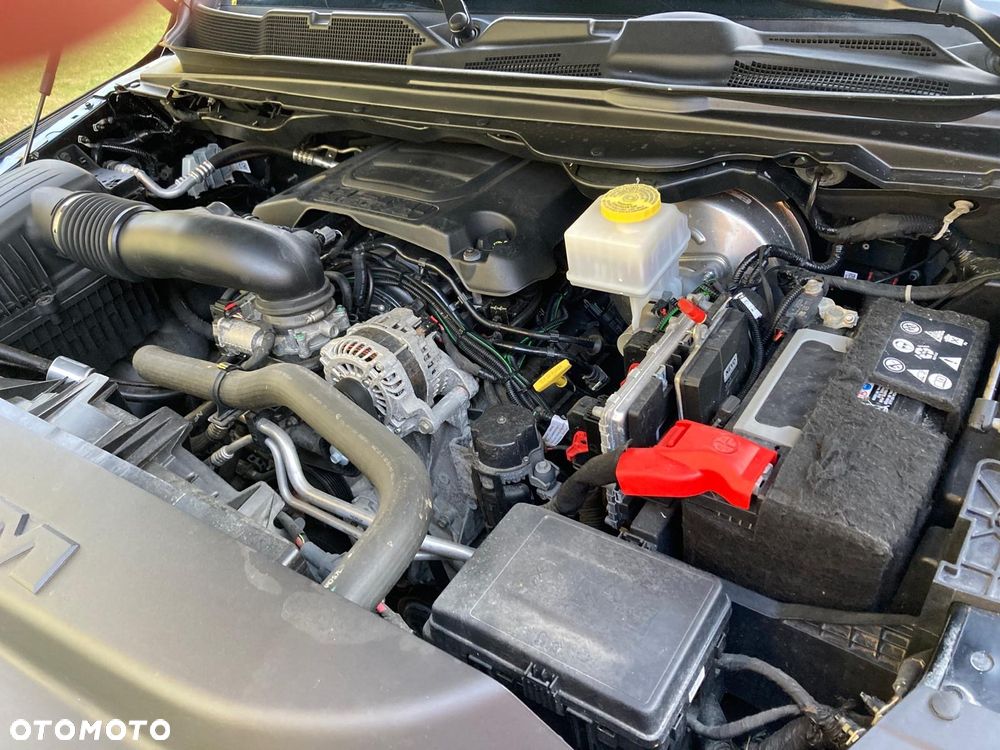 Dodge RAM 1500 5.7 4x4 - 7