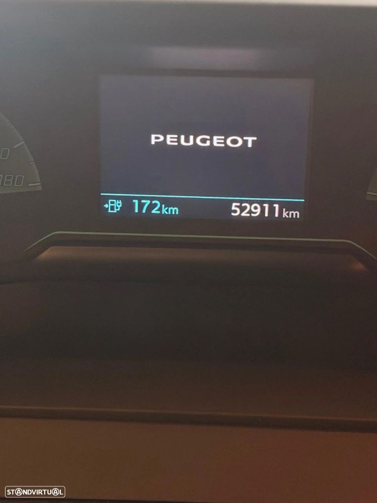 Peugeot e-2008 50 kWh Active Pack - 12