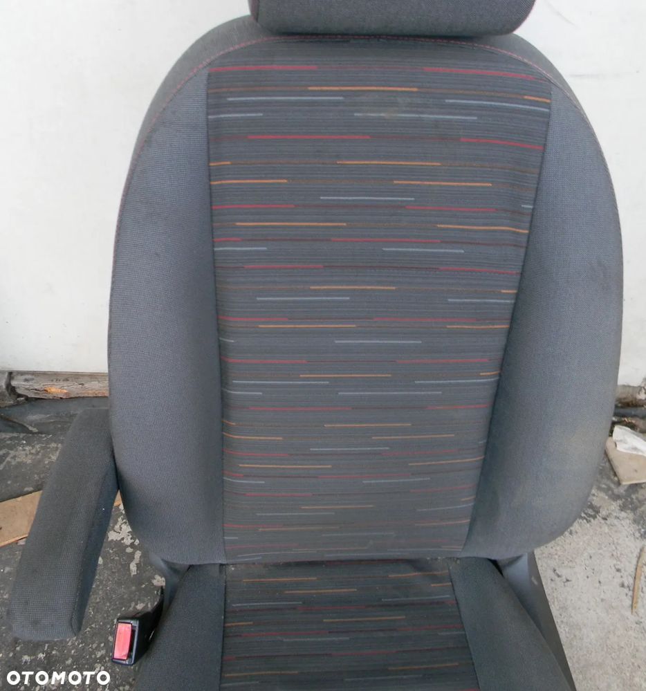 fotel lewy FORD C-MAX LIFT 03-11 - 2