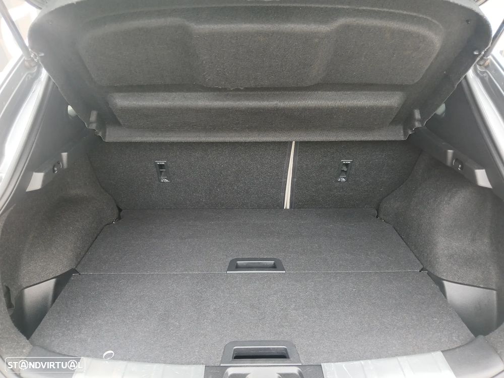 Nissan Qashqai 1.5 dCi Tekna Premium Pele S Alcantara - 33
