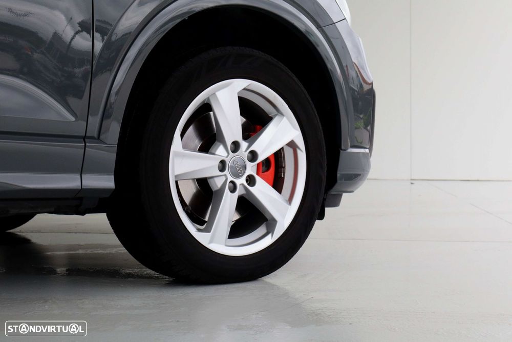 Audi Q2 1.6 TDI Design - 11