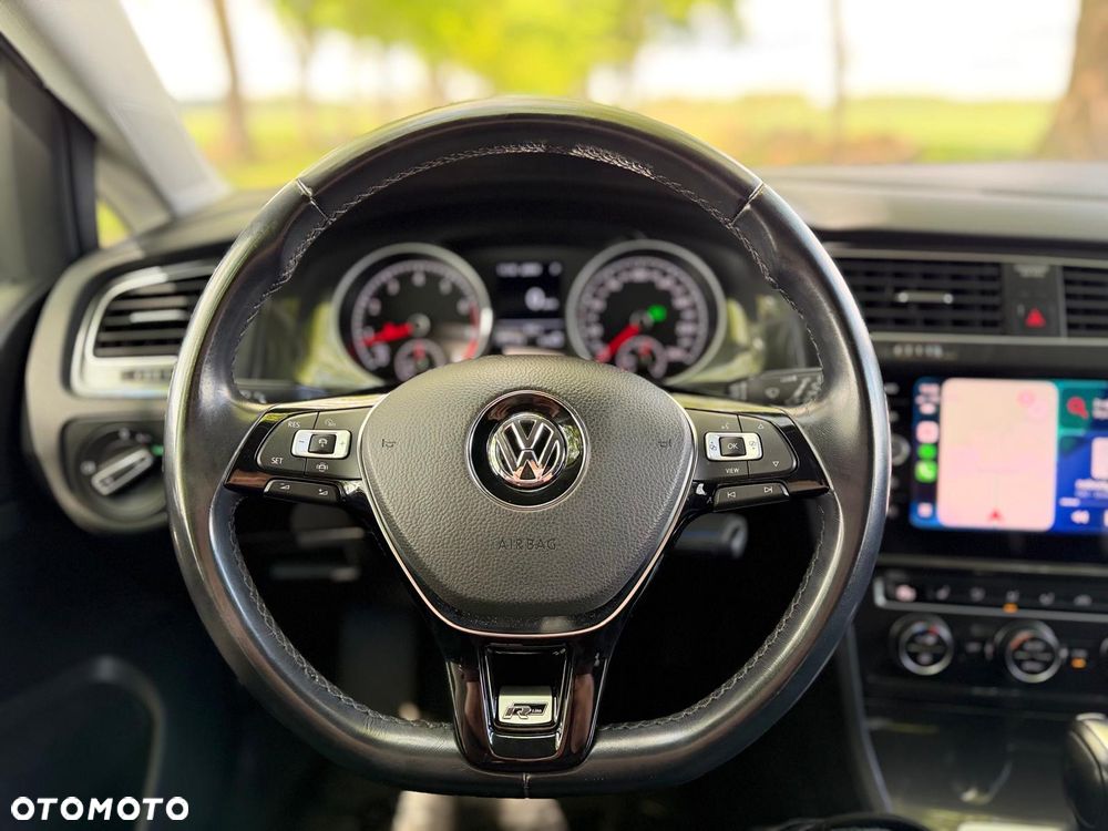 Volkswagen Golf - 15
