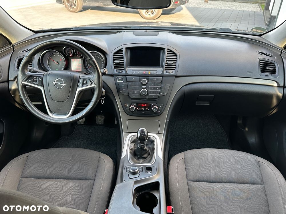 Opel Insignia - 16