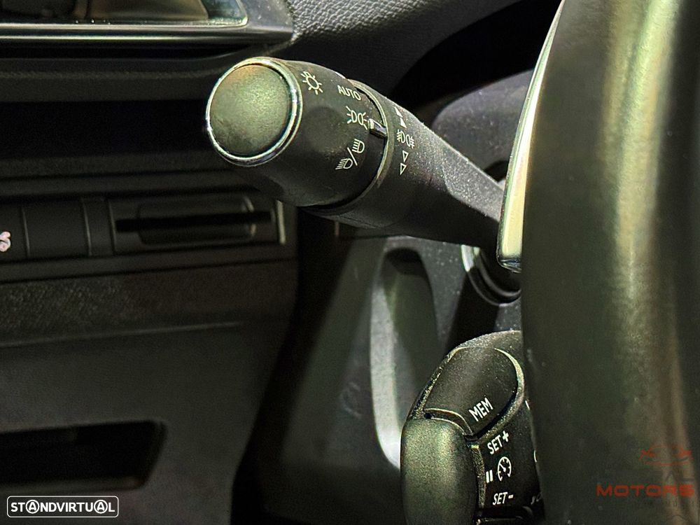 Peugeot 3008 1.2 PureTech Allure Pack EAT8 - 25