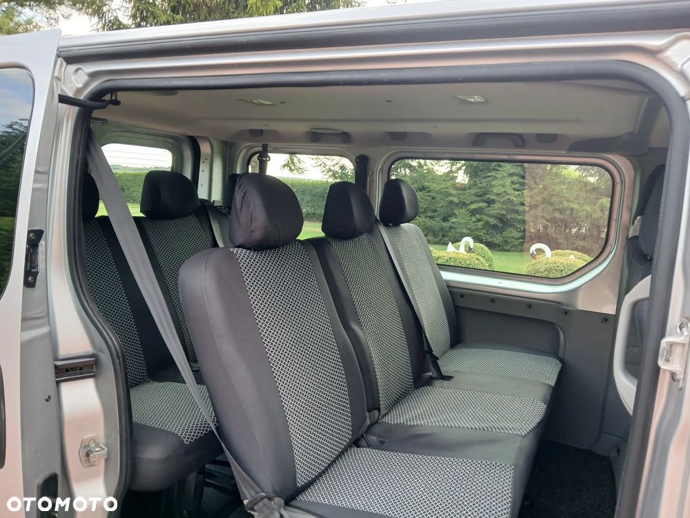 Opel Vivaro - 8