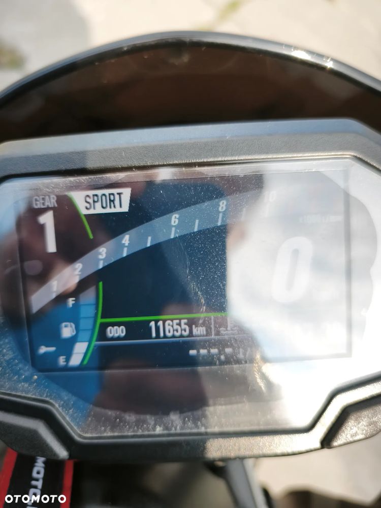 Kawasaki Z 900 - 12
