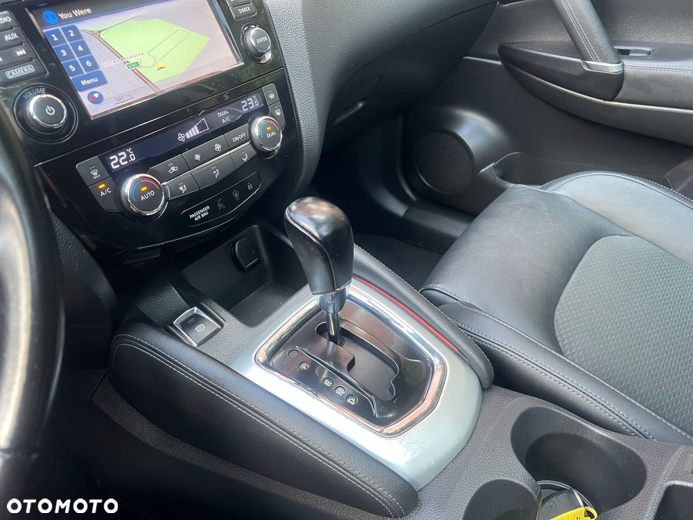 Nissan Qashqai 1.6 DCi Xtronic TEKNA - 12