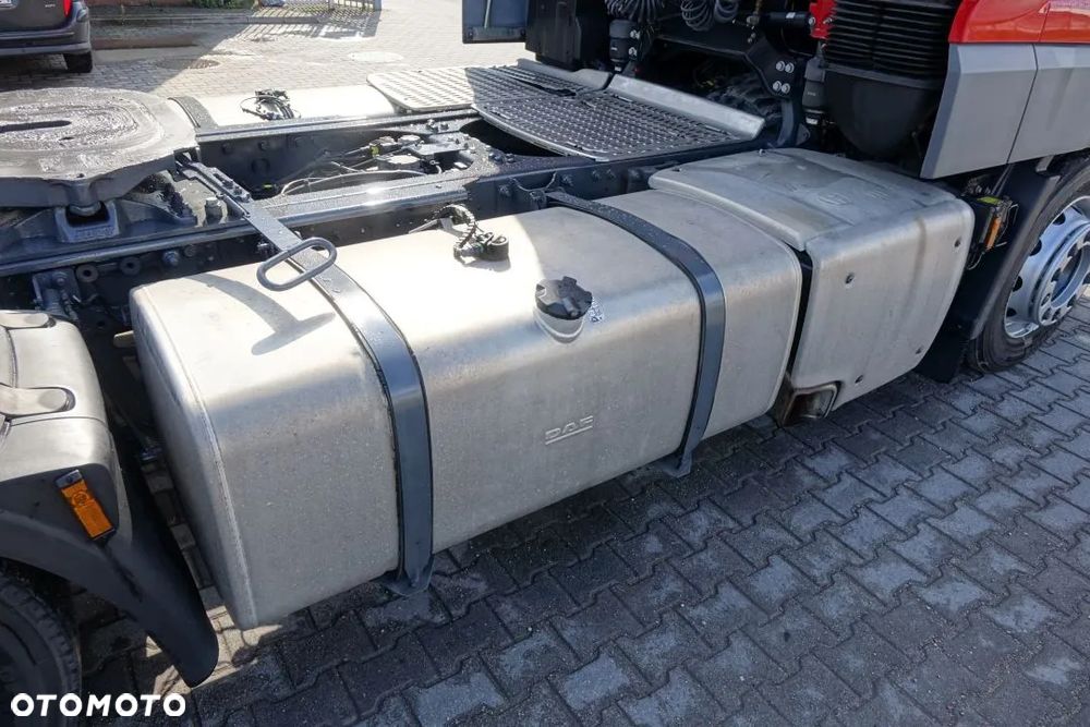 DAF XF 480 FT/ SUPER SPACE CAB / MEGA / LOW DECK / AUTOMAT / EURO 6 / LODÓWKA / DWA ZBIORNIKI / SALON POLSKA - 18