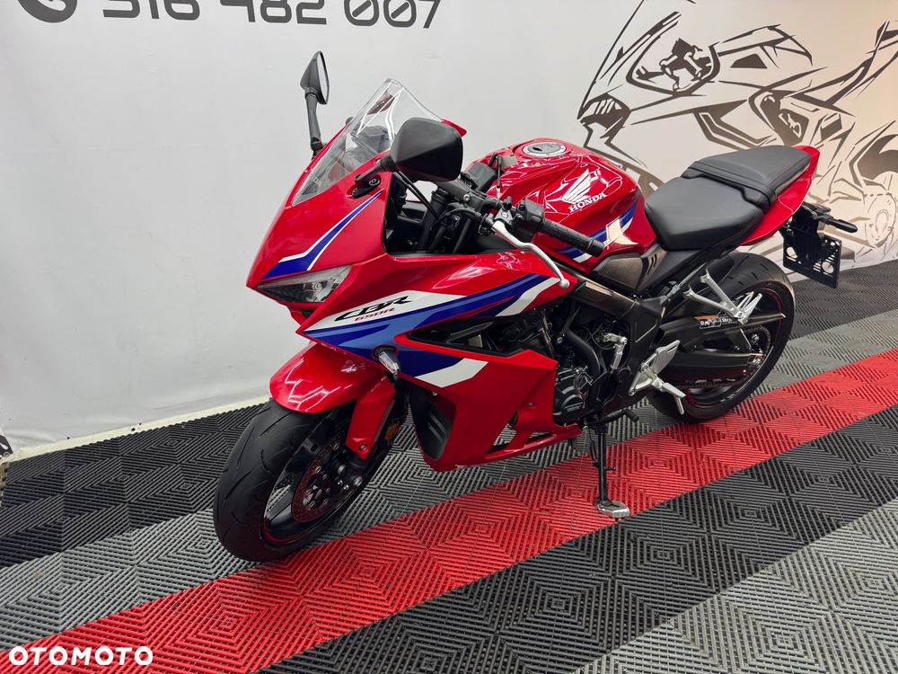Honda CBR - 7