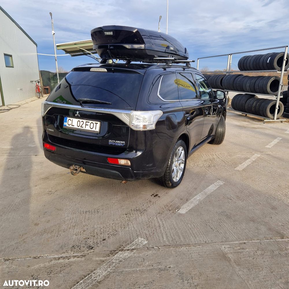 Mitsubishi Outlander - 6