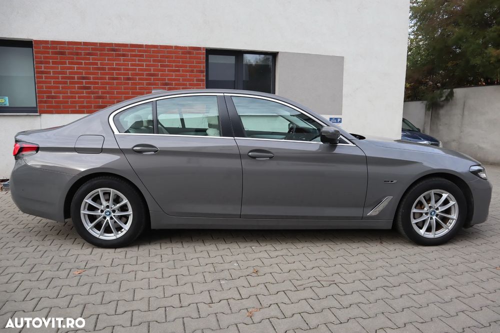 BMW Seria 5 520i AT MHEV - 5