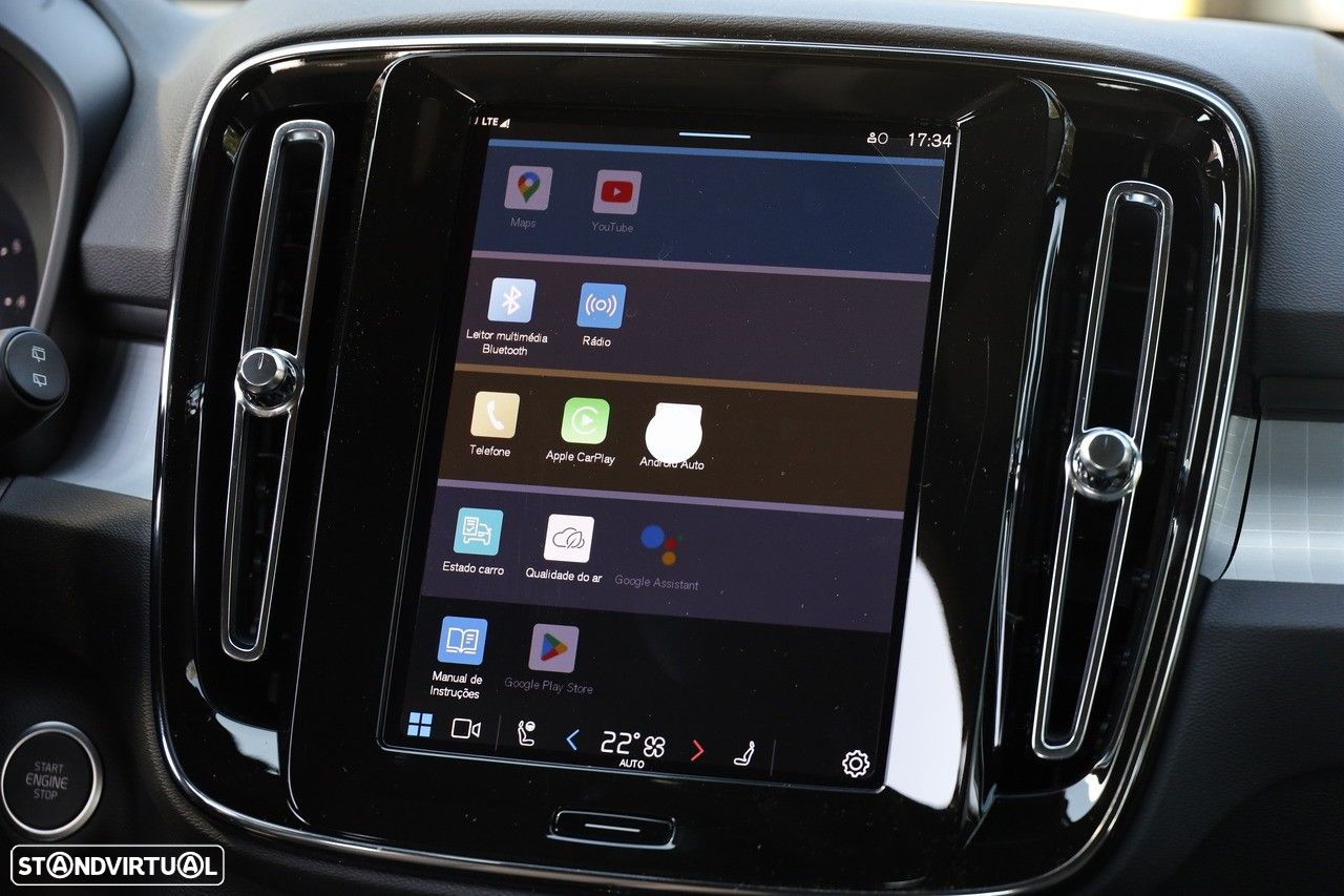 Volvo XC 40 2.0 B3 Plus Dark - 22