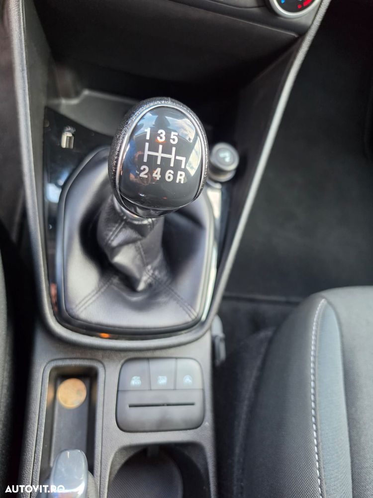 Ford Fiesta 1.0 EcoBoost S&S COOL&CONNECT - 13
