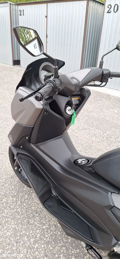 Yamaha NMAX - 5