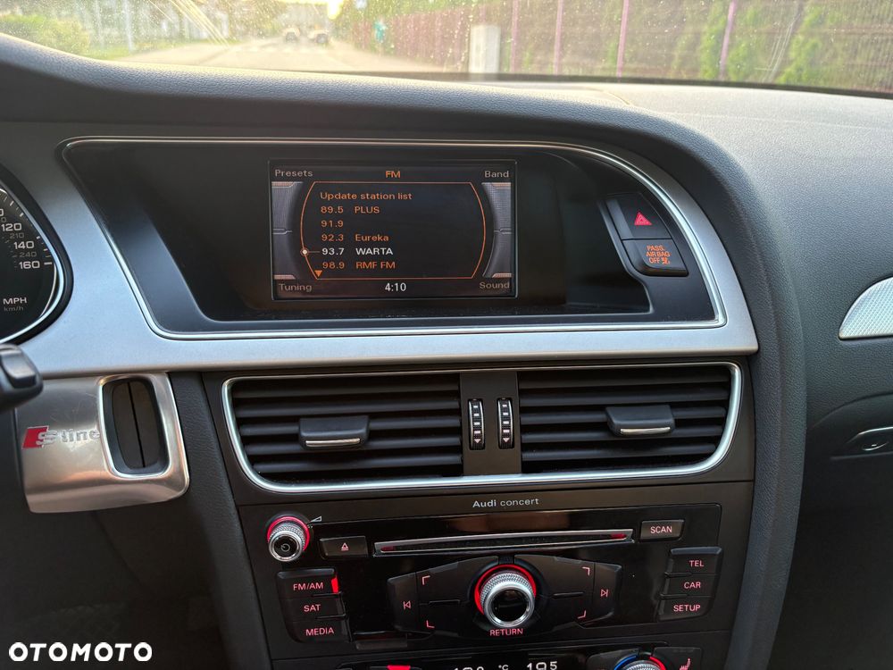Audi A4 Limousine - 12
