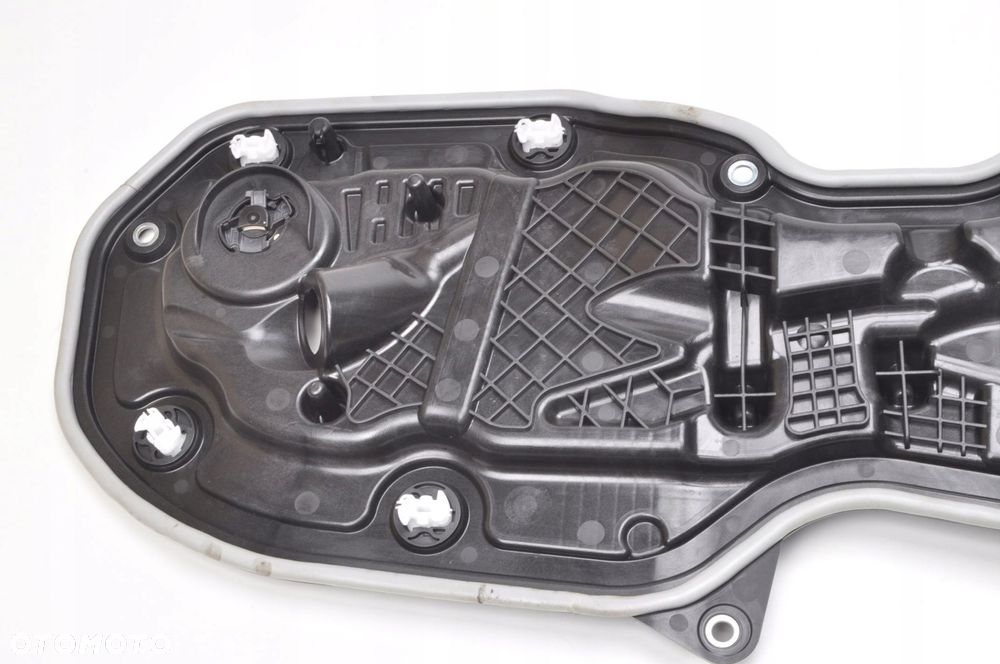 TOYOTA SUPRA MK5 OSŁONA DRZWI PRAWA 23R 8811492 - 8