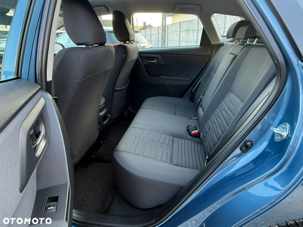 Toyota Auris 1.2 Turbo Edition S+ - 25