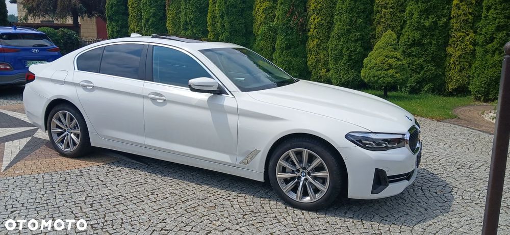 BMW Seria 5 530i GPF Luxury Line sport - 10