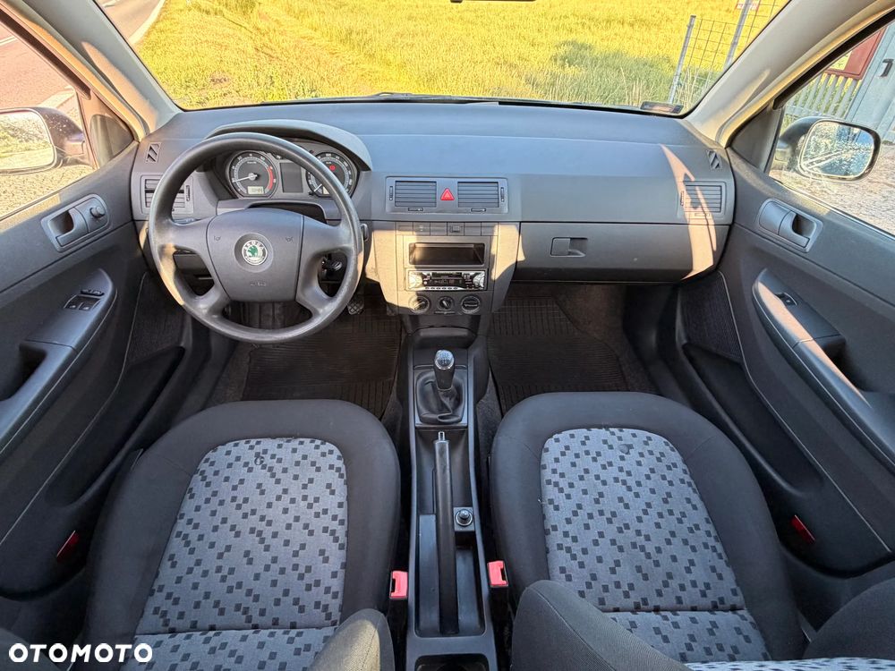 Skoda Fabia 1.2 HTP Classic + - 10
