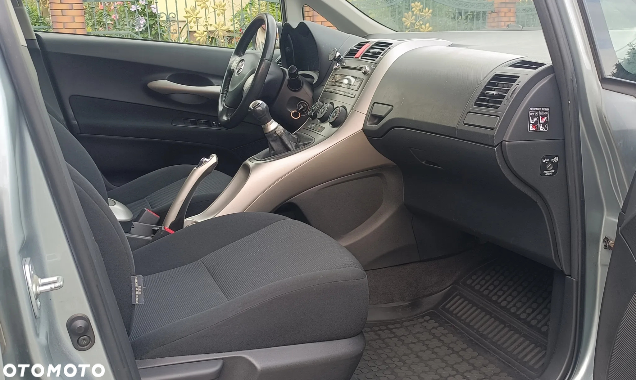 Toyota Auris 1.6 VVT-i Sol - 17