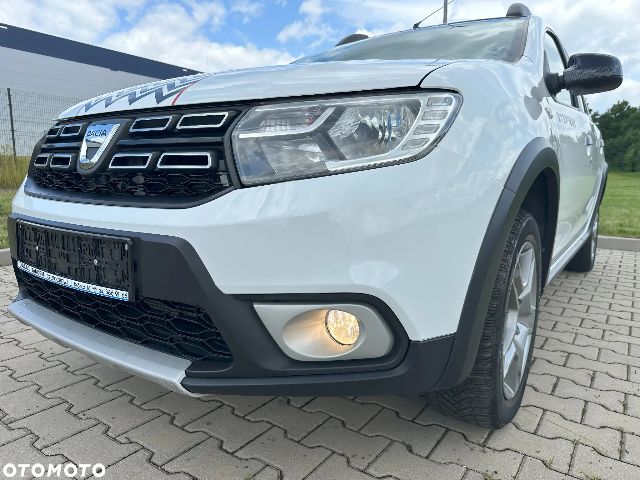 Dacia Sandero Stepway TCe 90 S&S Celebration - 10