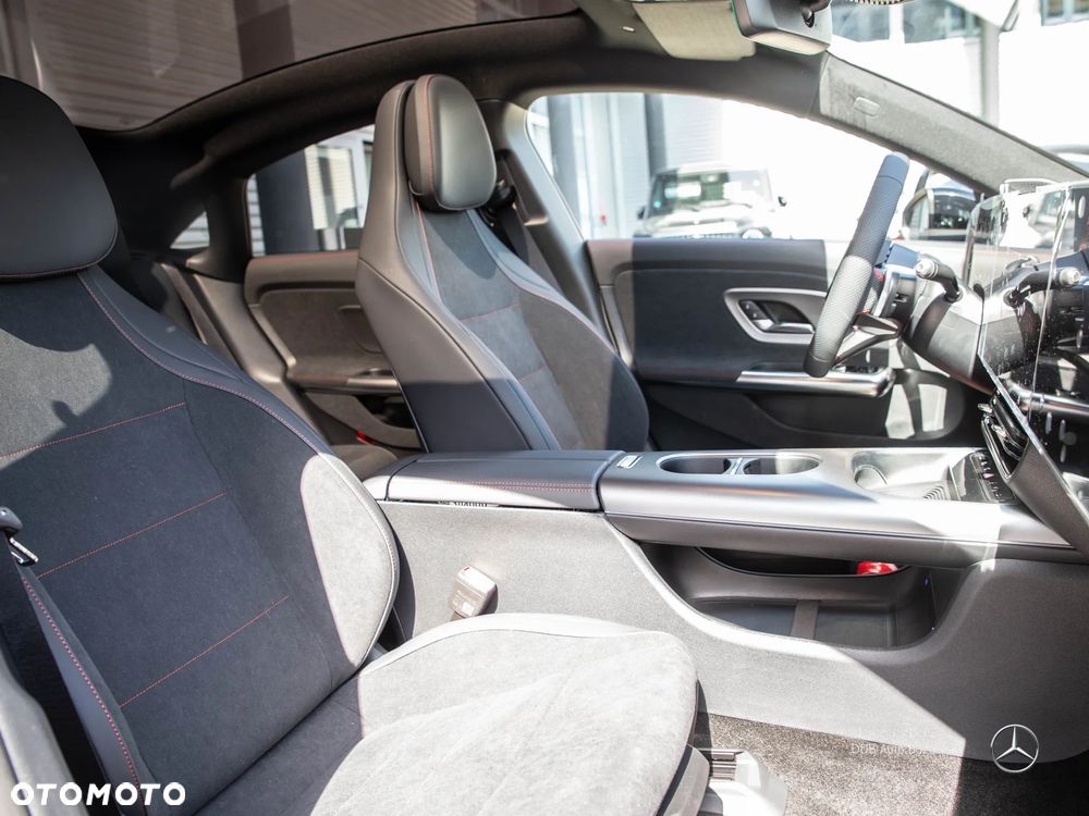 Mercedes-Benz CLA 220 mHEV 4-Matic 8G-DCT - 7