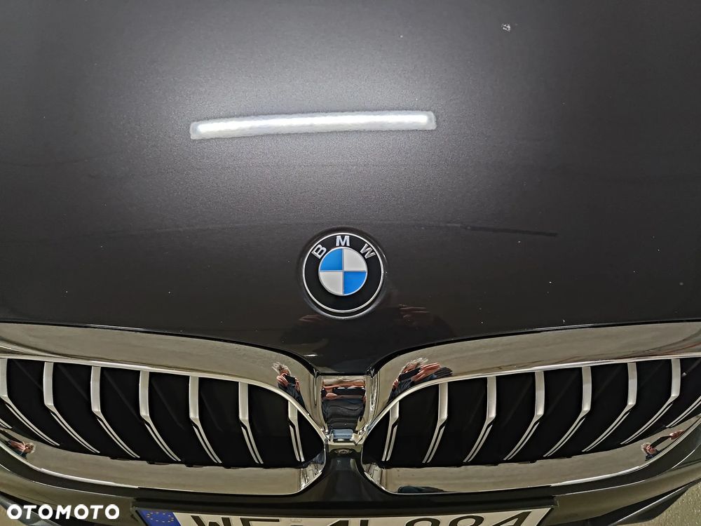 BMW Seria 5 520d xDrive - 7