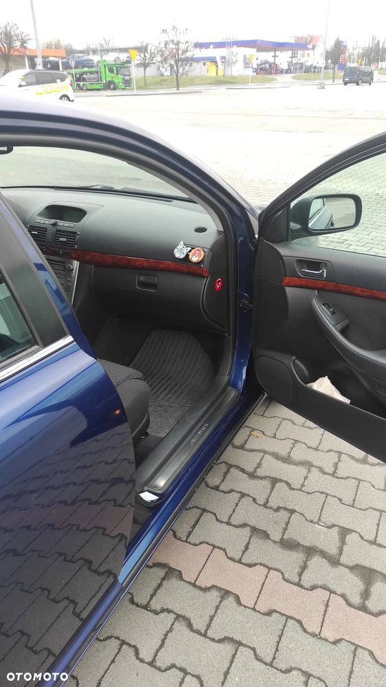 Toyota Avensis 2.0 VVT-i Travel - 13