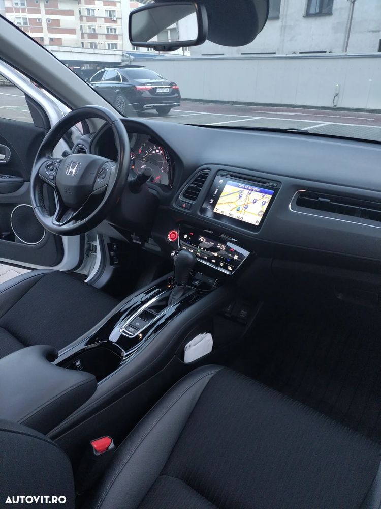 Honda HR-V 1.5 i-VTEC 4x2 CVT Executive - 27