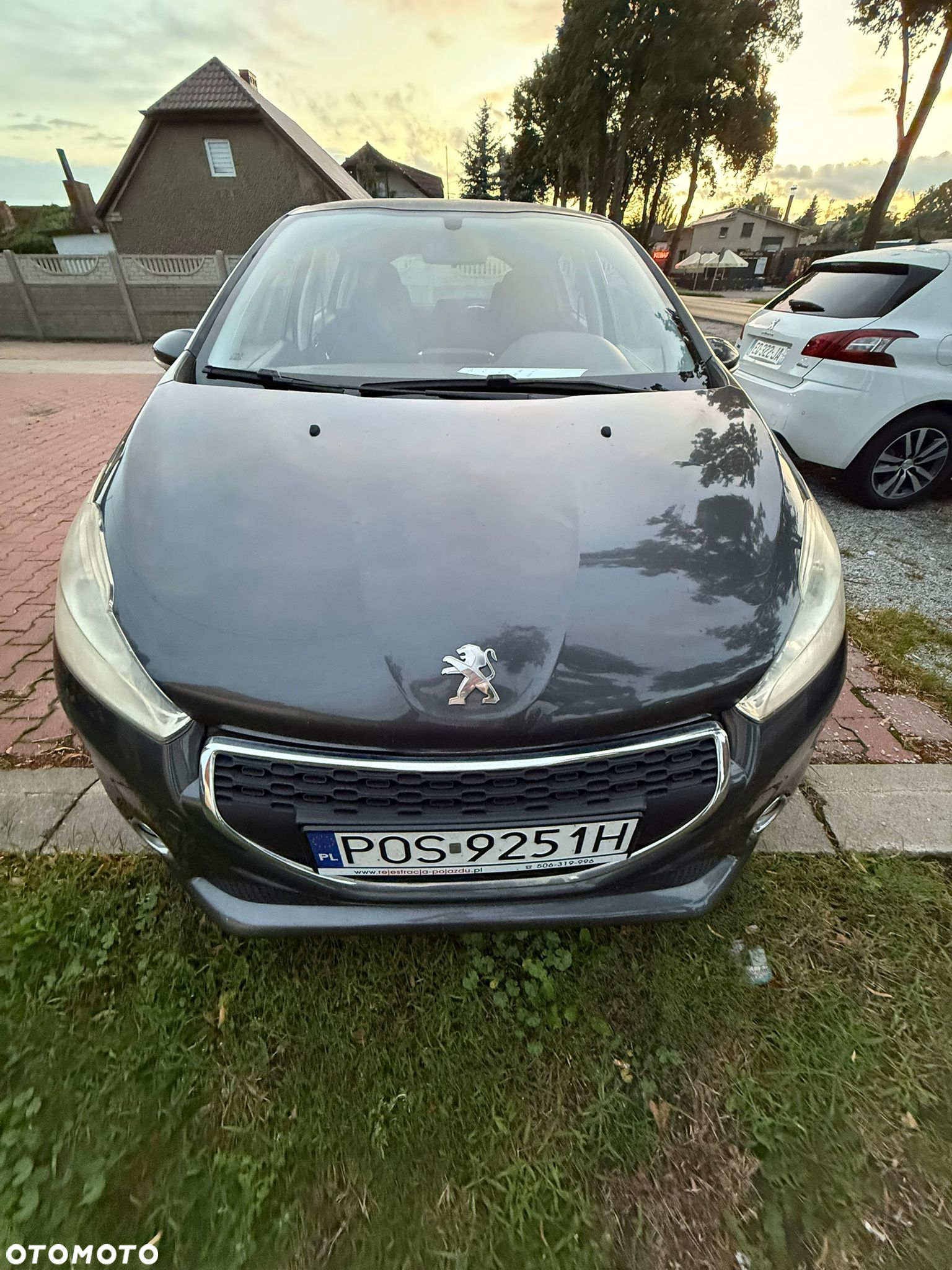 Peugeot 208 1.6 e-HDi Active STT - 10