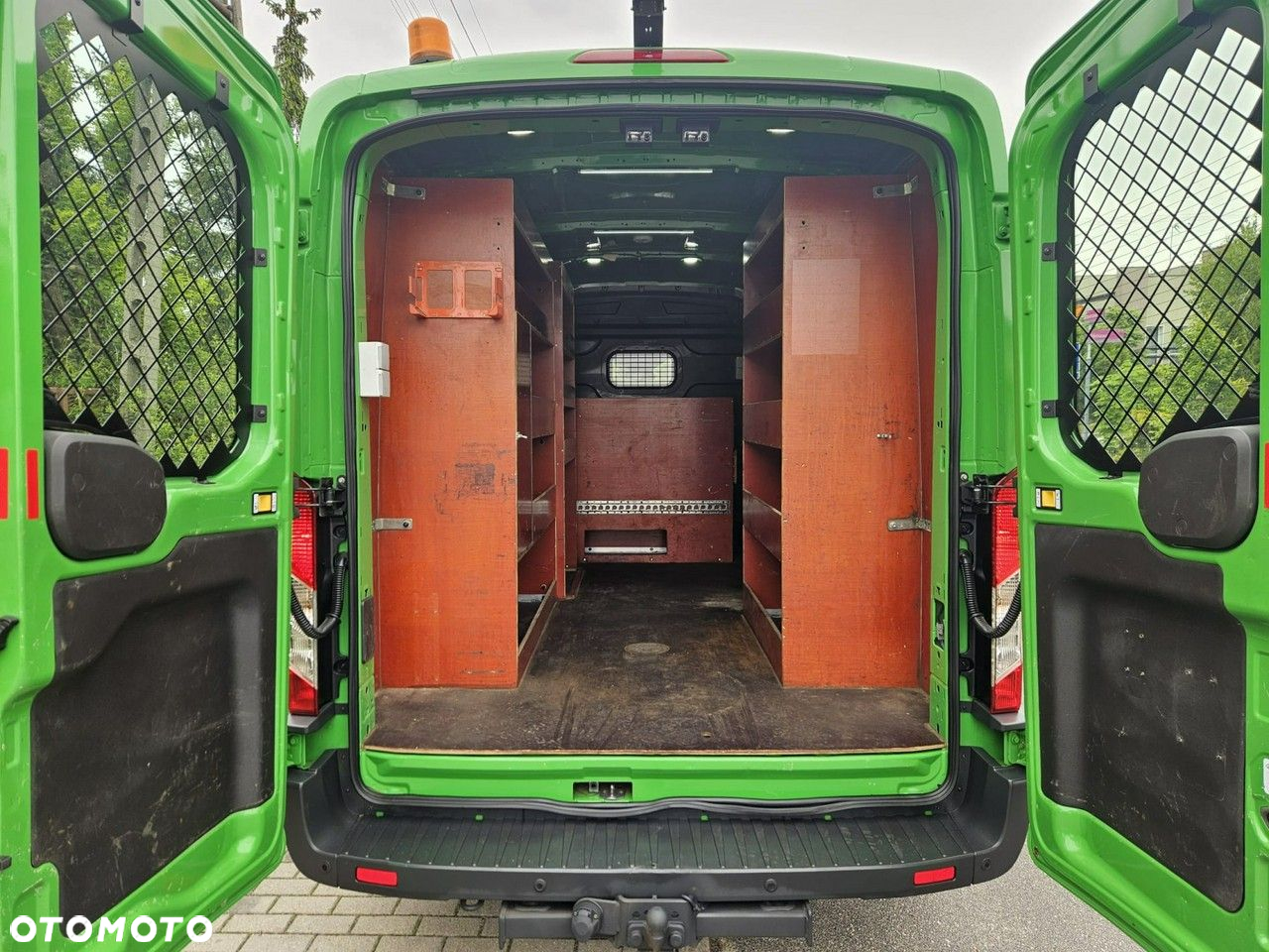 Ford Transit - 12