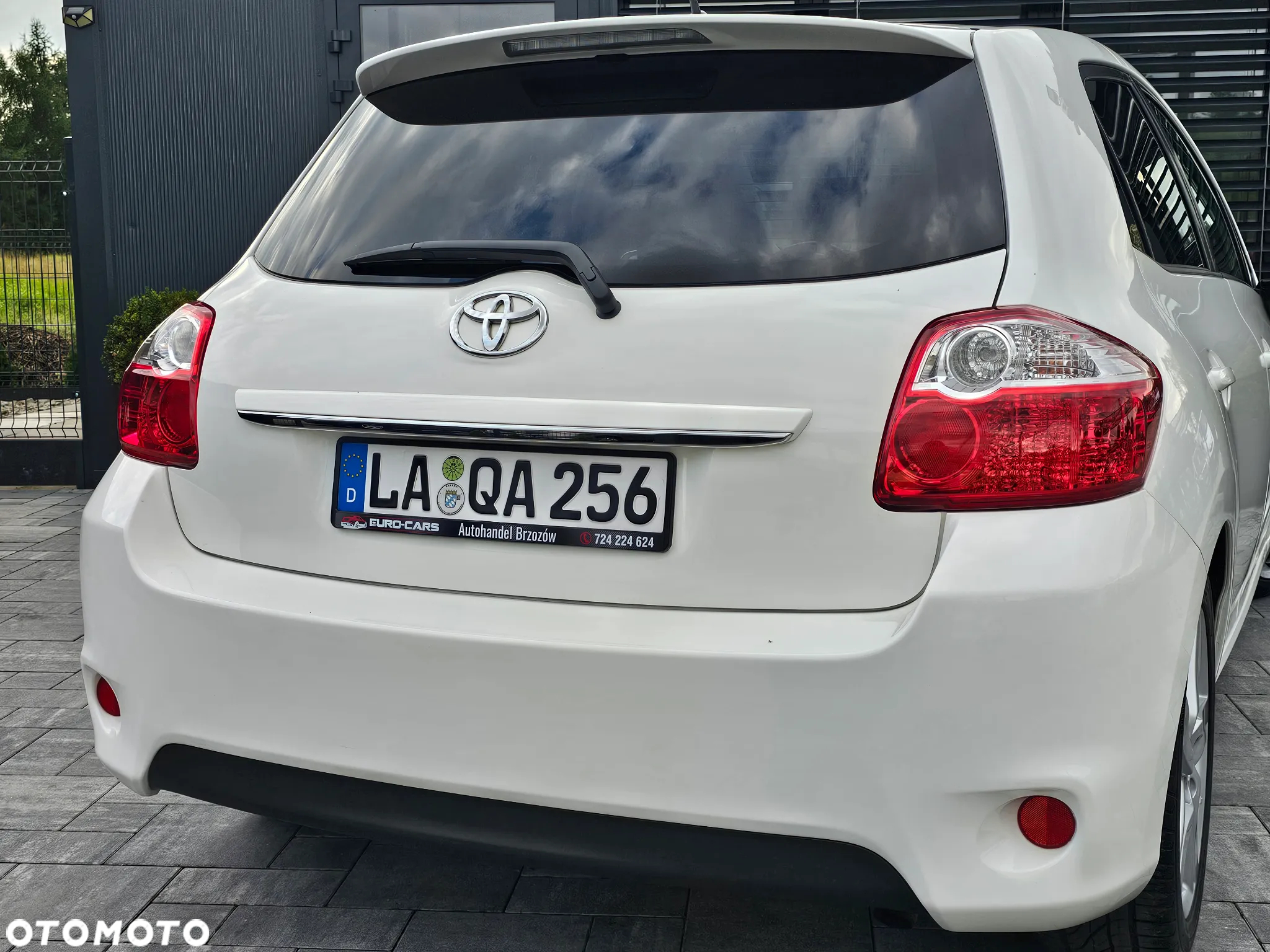 Toyota Auris 1.6 Premium - 32