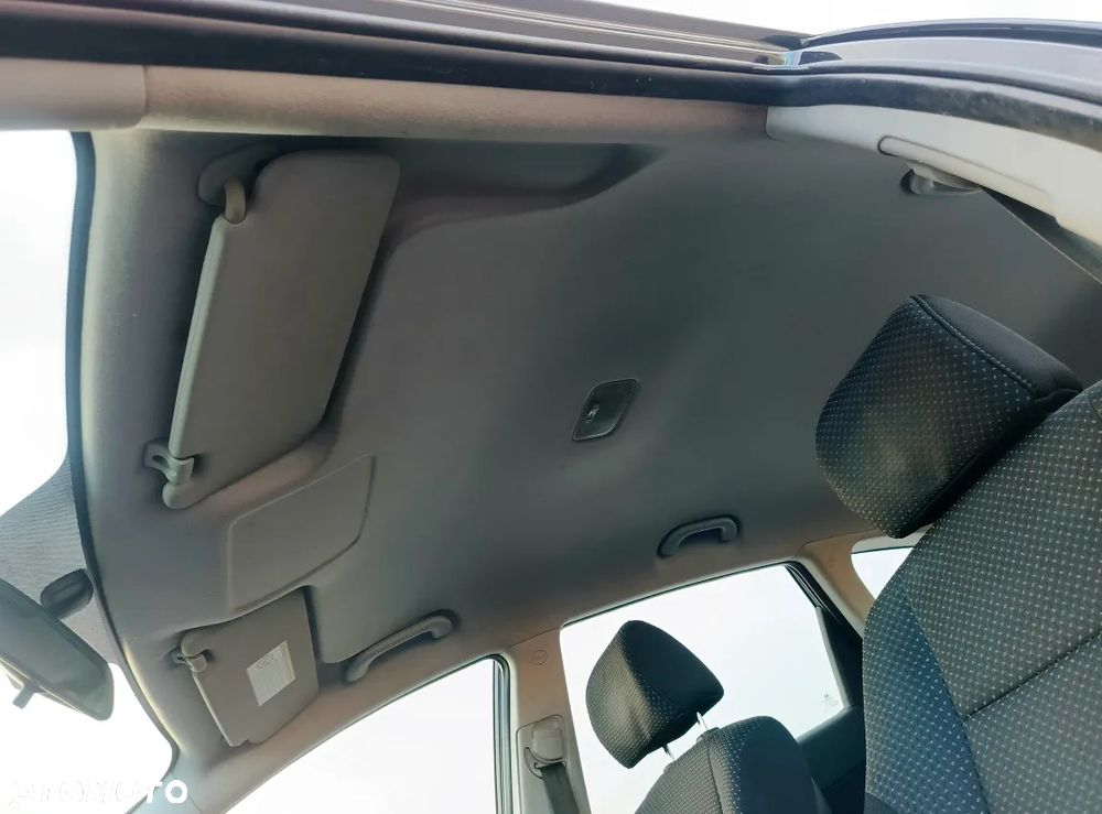 Hyundai i30 i30cw 1.4 blue Comfort - 30