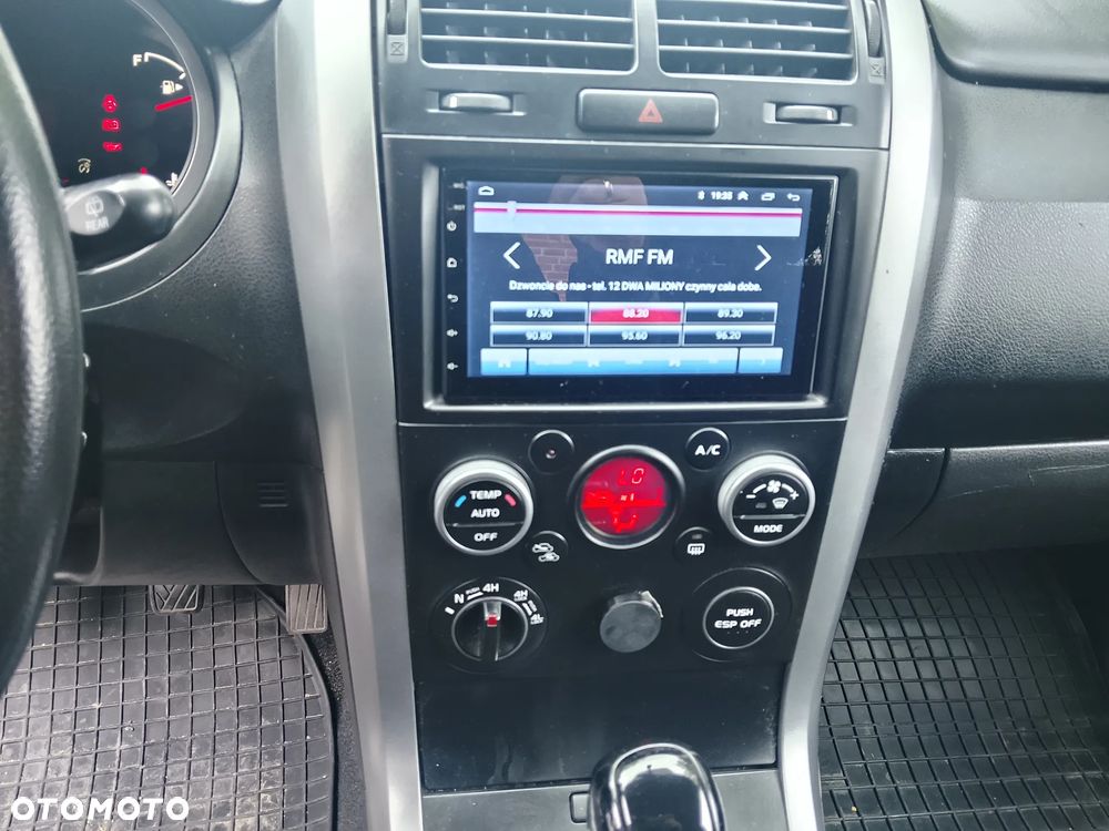 Suzuki Grand Vitara - 21