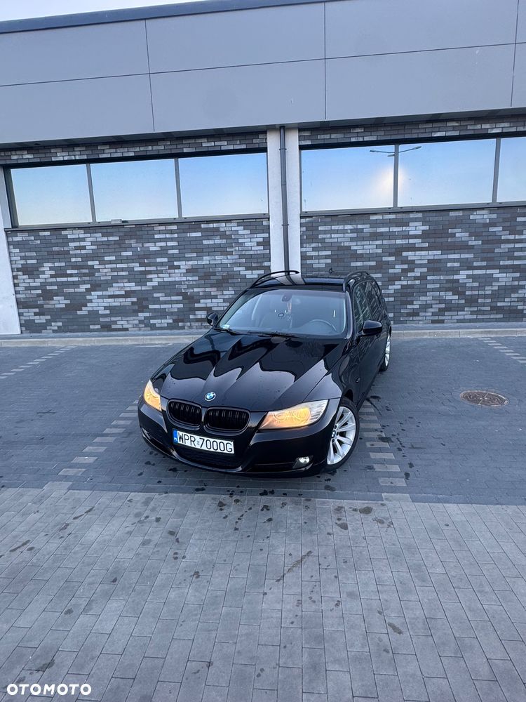 BMW Seria 3 320i - 19