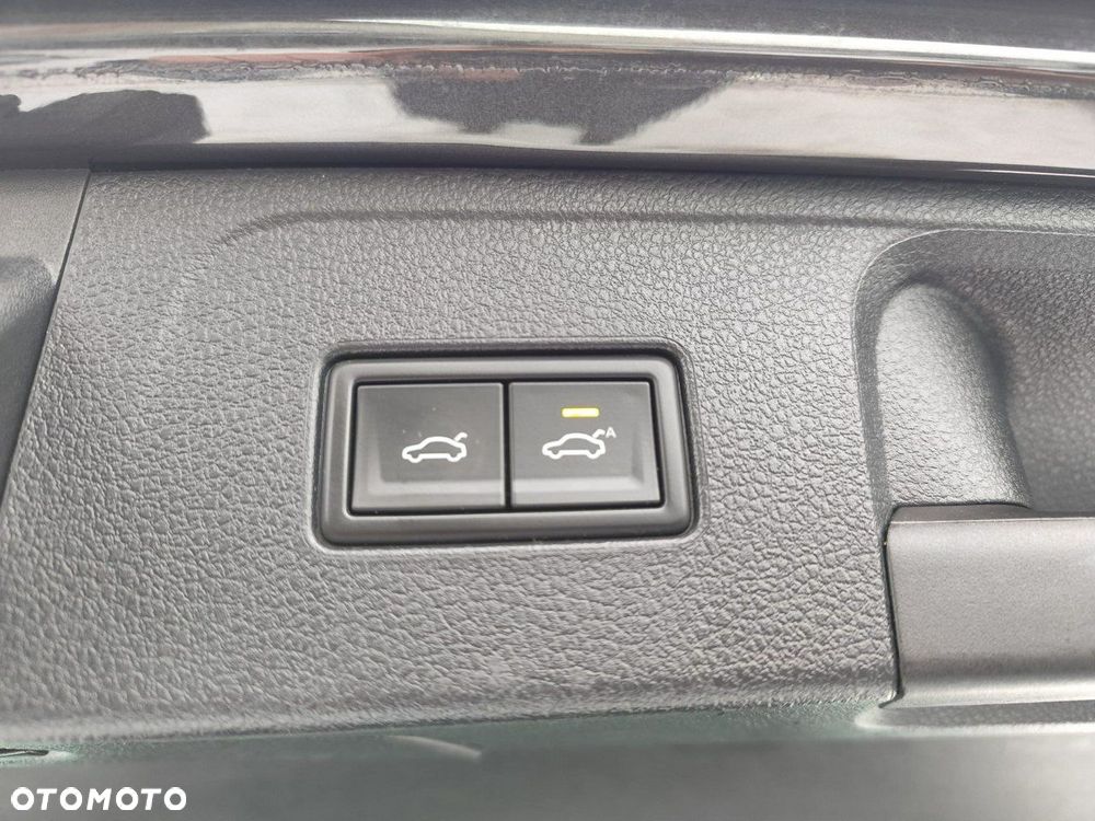 Volkswagen Passat Variant 1.5 TSI EVO Business DSG - 3